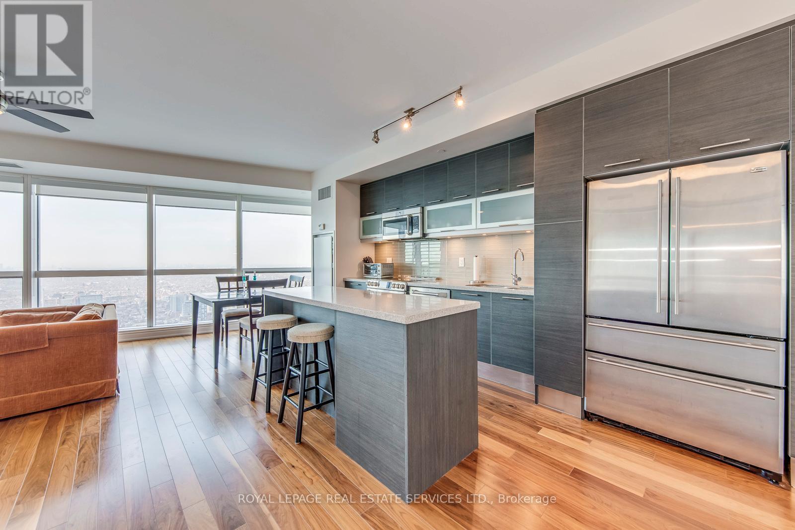 6514 - 388 Yonge Street, Toronto, Ontario  M5B 0A4 - Photo 9 - C12580946