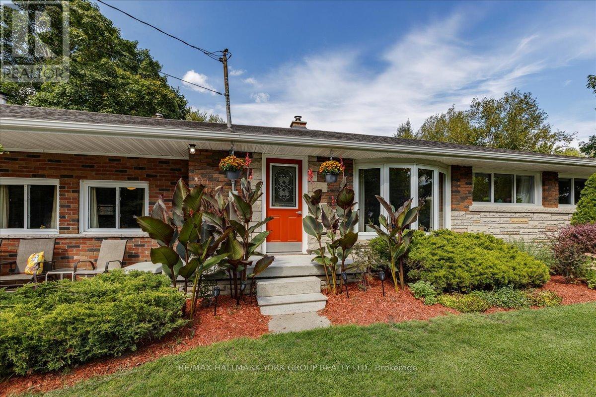 146 Queensville Side Road, East Gwillimbury (Holland Landing), Ontario  L9N 0G2 - Photo 4 - N12720964