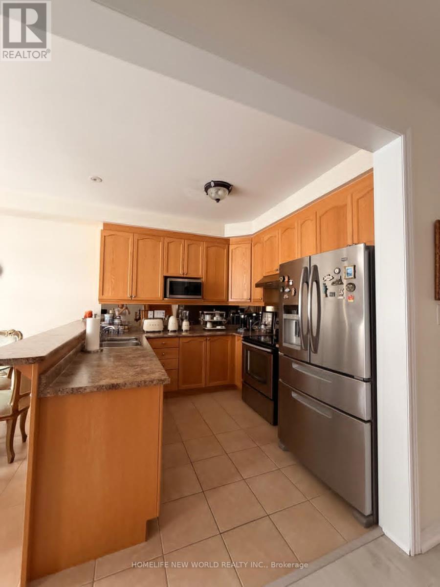 15 Hislop Drive, Markham (Box Grove), Ontario  L6B 0C6 - Photo 13 - N12868900