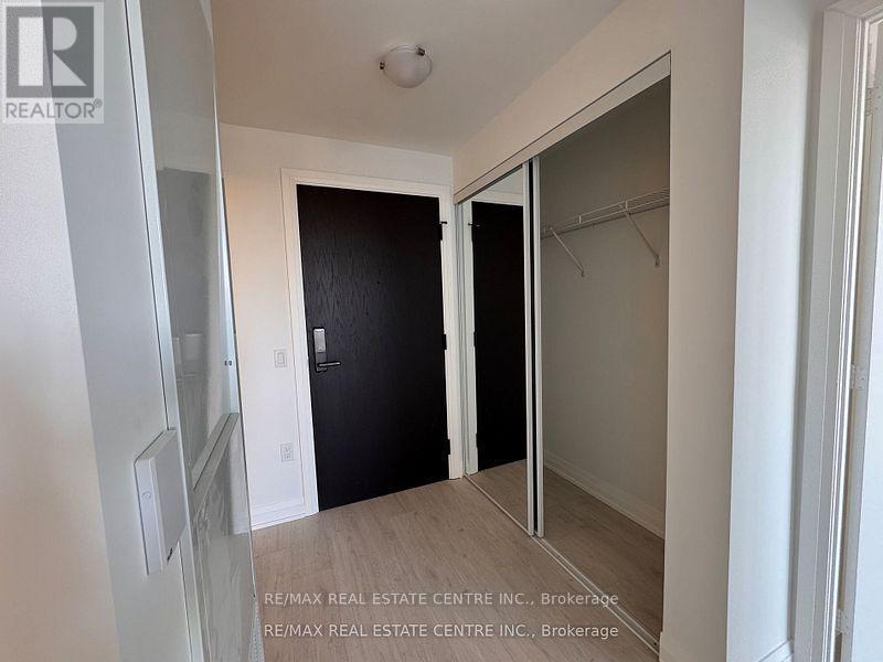 428 - 412 Silver Maple Road, Oakville, Ontario  L6H 7E3 - Photo 8 - W12868640