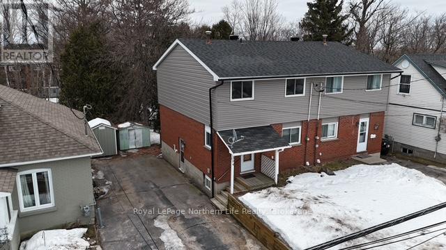 394 Chippewa Street W, North Bay, Ontario  P1B 6G6 - Photo 2 - X12870694