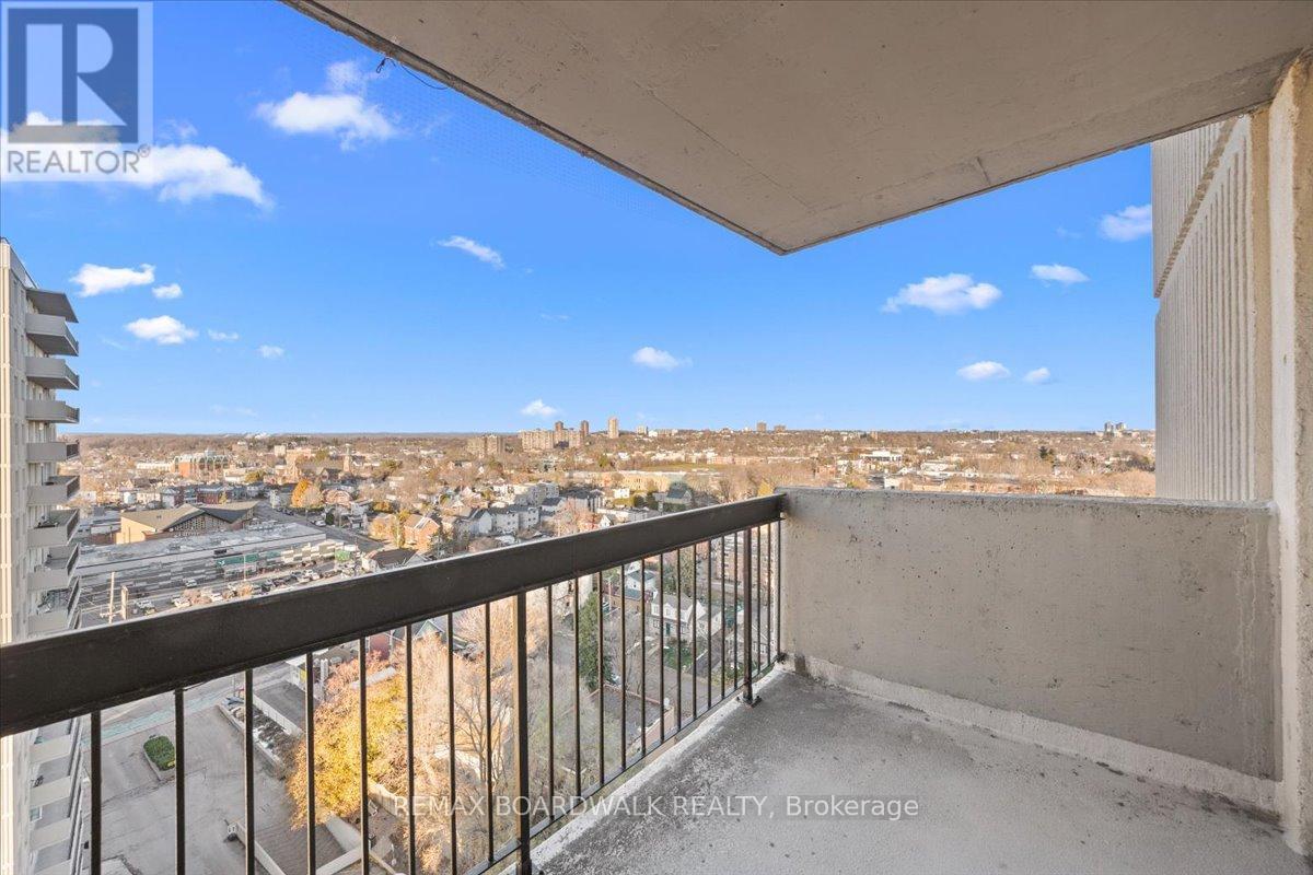 1507 - 158b Mcarthur Avenue, Ottawa, Ontario  K1L 8C9 - Photo 27 - X12822338