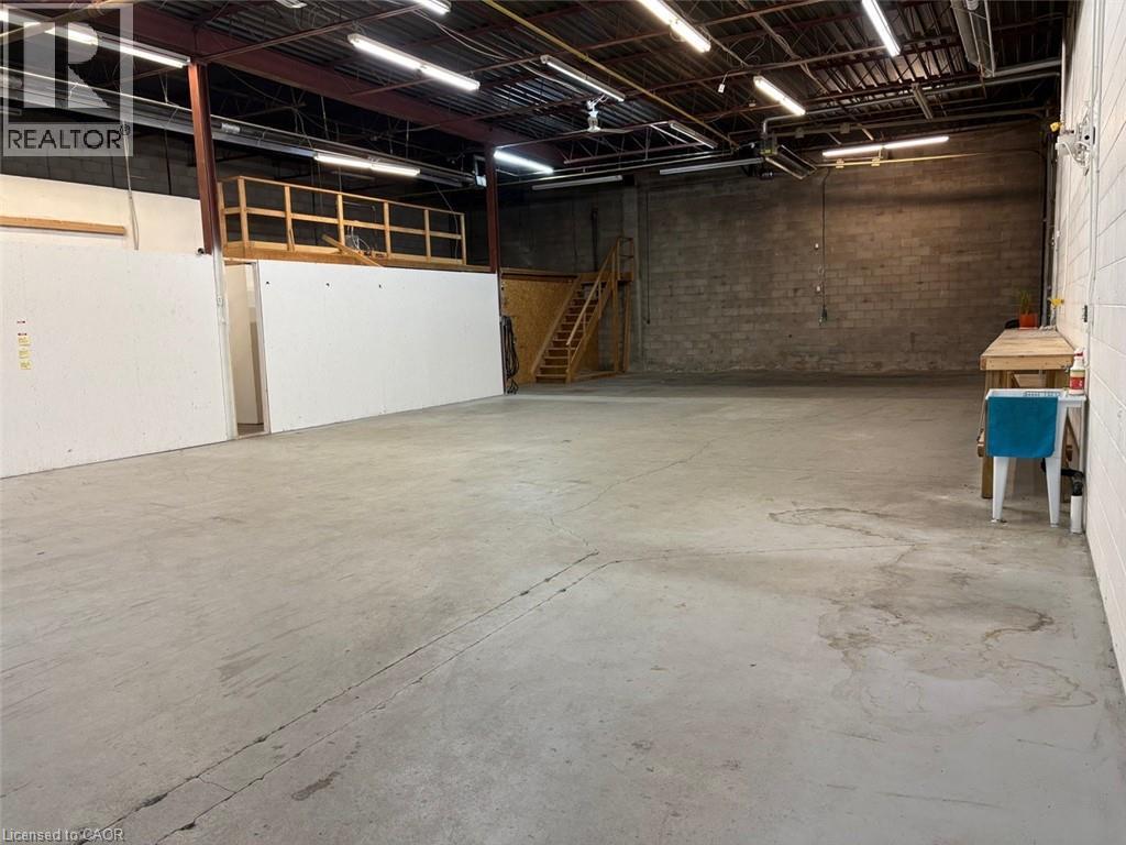 325 Millen Road Unit# 1, Stoney Creek, Ontario  L8E 2H3 - Photo 3 - 40811376