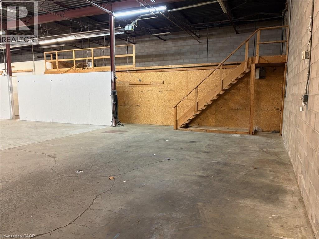 325 Millen Road Unit# 1, Stoney Creek, Ontario  L8E 2H3 - Photo 5 - 40811376