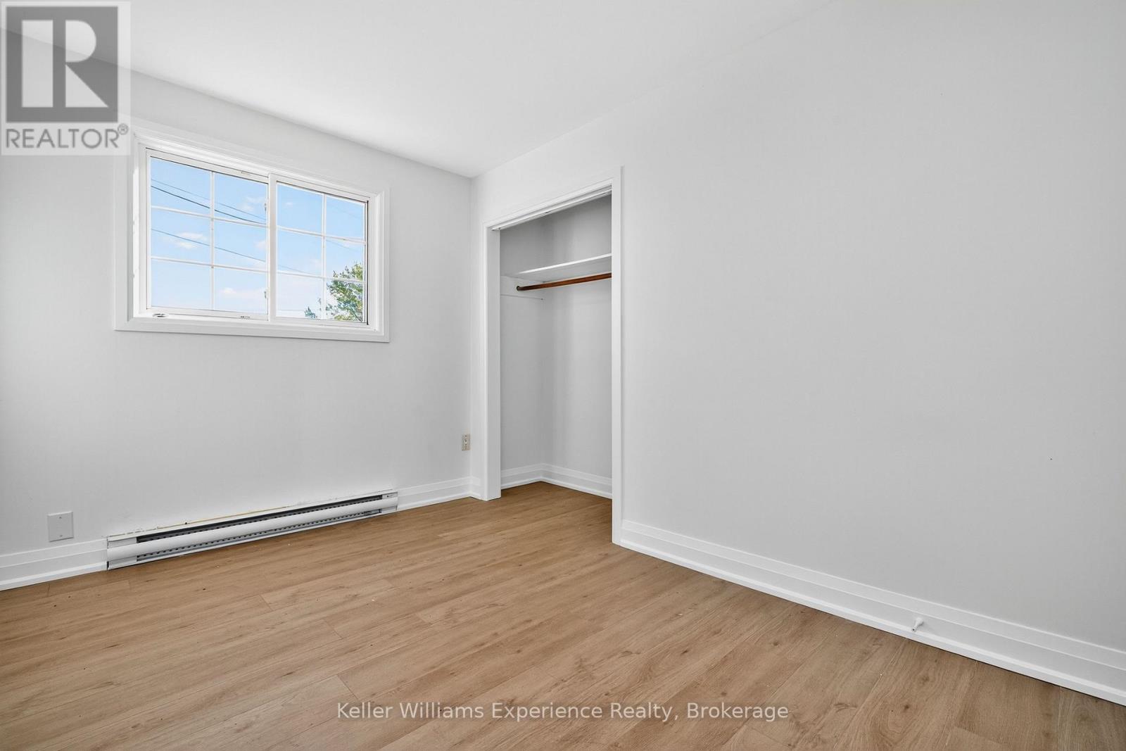 556 Champlain Road, Tiny, Ontario  L9M 0C2 - Photo 17 - S12870566