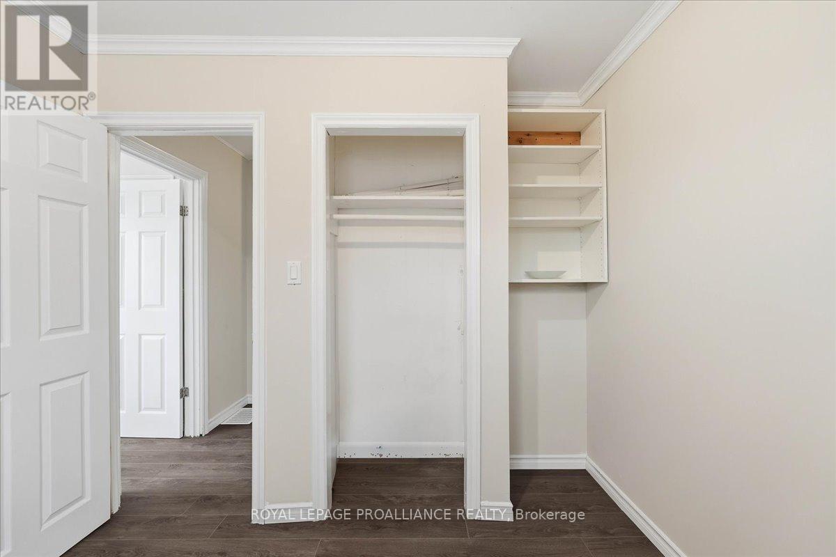 24 Gilbert Street, Belleville, Ontario  K8P 3H2 - Photo 17 - X12870368