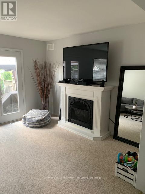 147 Gosling Gardens, Guelph, Ontario  N1G 5E6 - Photo 5 - X12870516