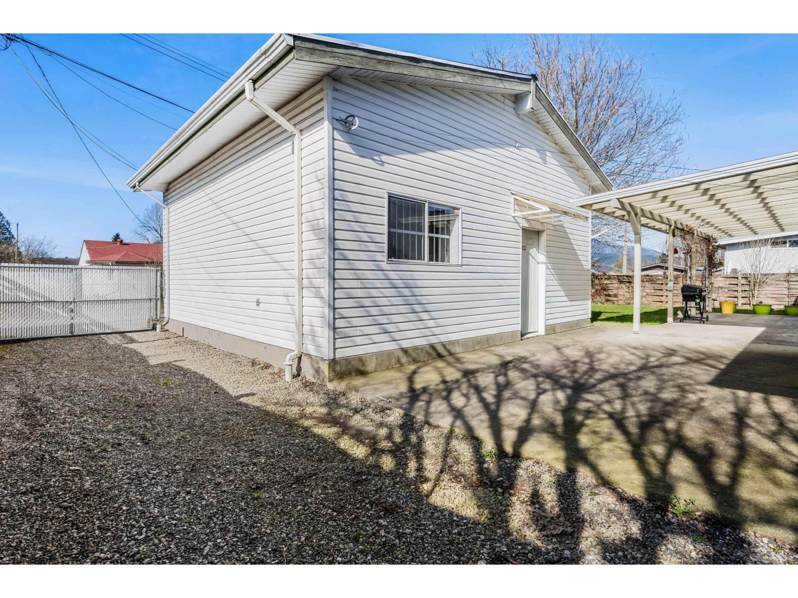 9719 Hazel Street, Chilliwack Proper East, Chilliwack, British Columbia  V2P 5P1 - Photo 30 - R3088654