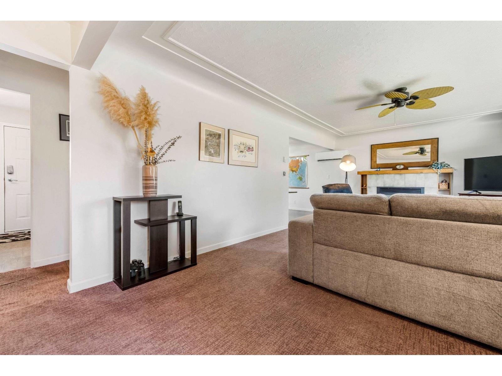 9719 Hazel Street, Chilliwack Proper East, Chilliwack, British Columbia  V2P 5P1 - Photo 6 - R3088654