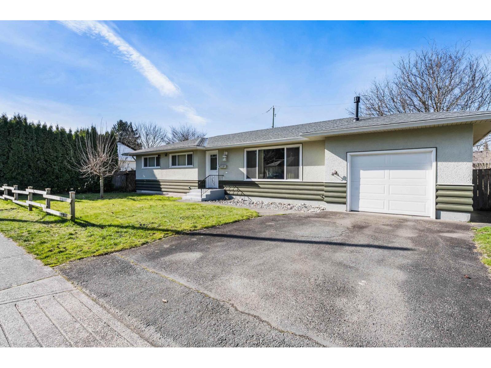 9719 Hazel Street, Chilliwack Proper East, Chilliwack, British Columbia  V2P 5P1 - Photo 3 - R3088654