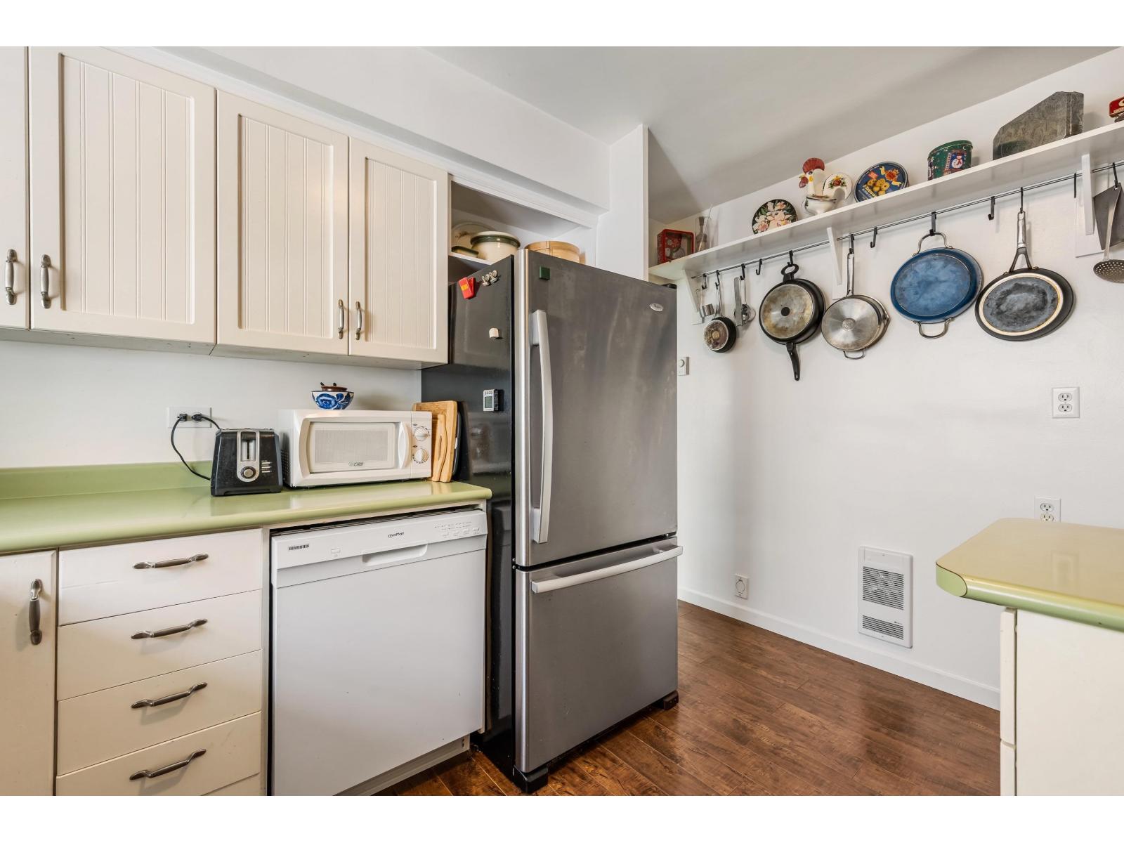 9719 Hazel Street, Chilliwack Proper East, Chilliwack, British Columbia  V2P 5P1 - Photo 17 - R3088654