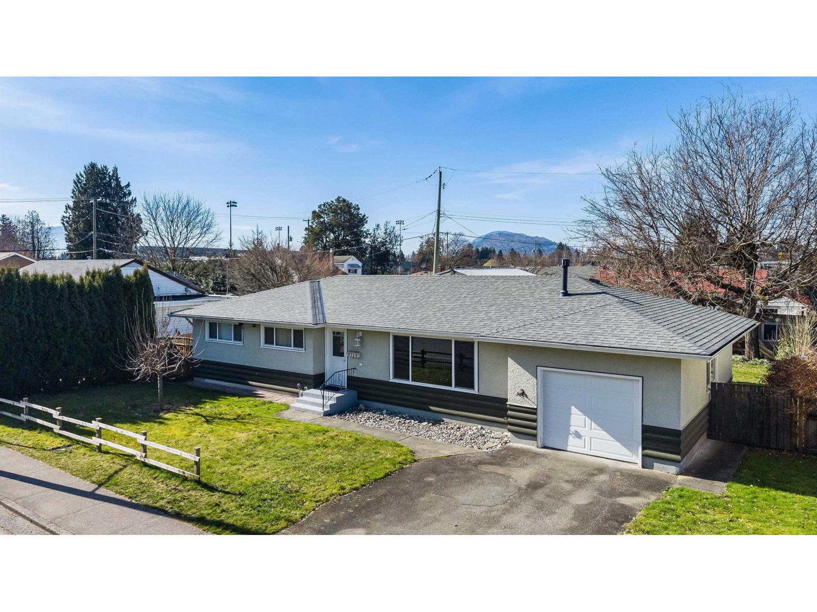 9719 Hazel Street, Chilliwack Proper East, Chilliwack, British Columbia  V2P 5P1 - Photo 34 - R3088654