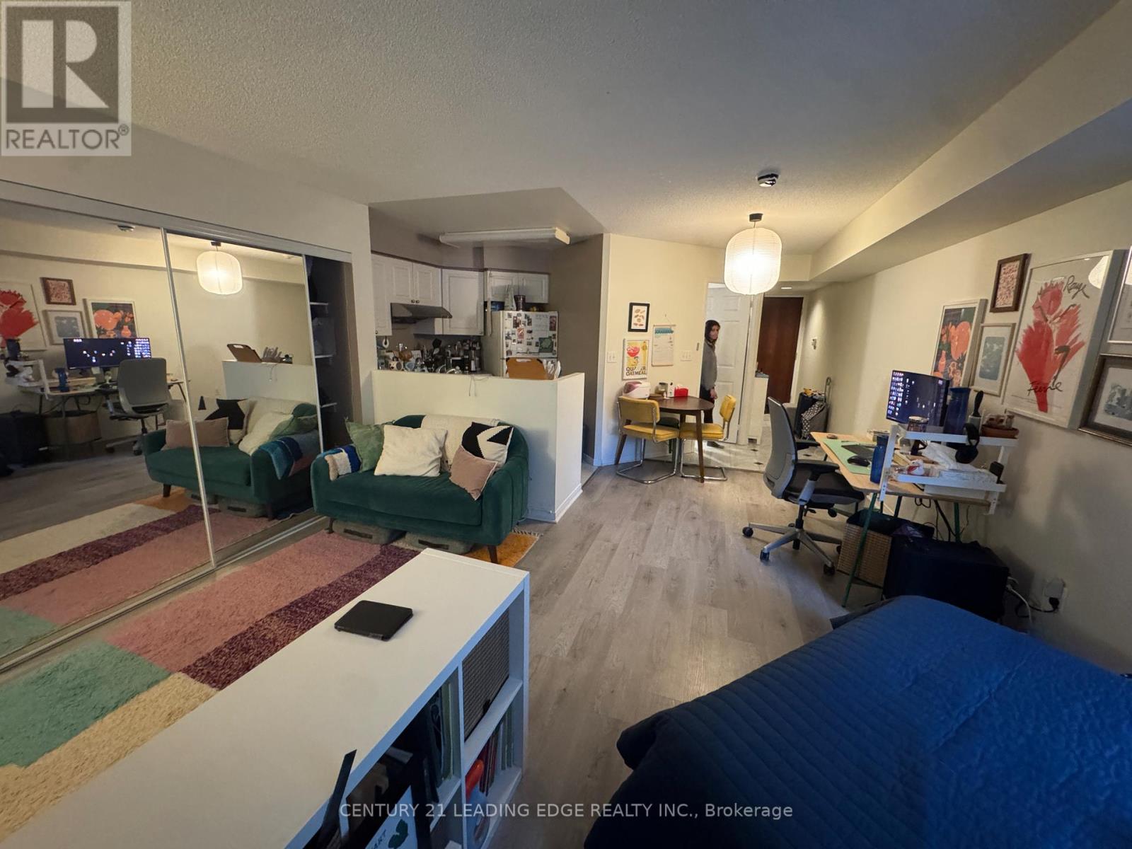 212 - 28 Pemberton Avenue, Toronto, Ontario  M2M 4L1 - Photo 1 - C12870354