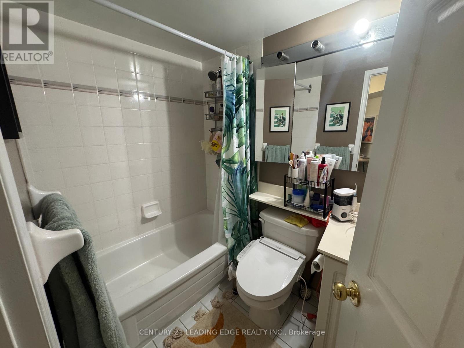 212 - 28 Pemberton Avenue, Toronto, Ontario  M2M 4L1 - Photo 6 - C12870354