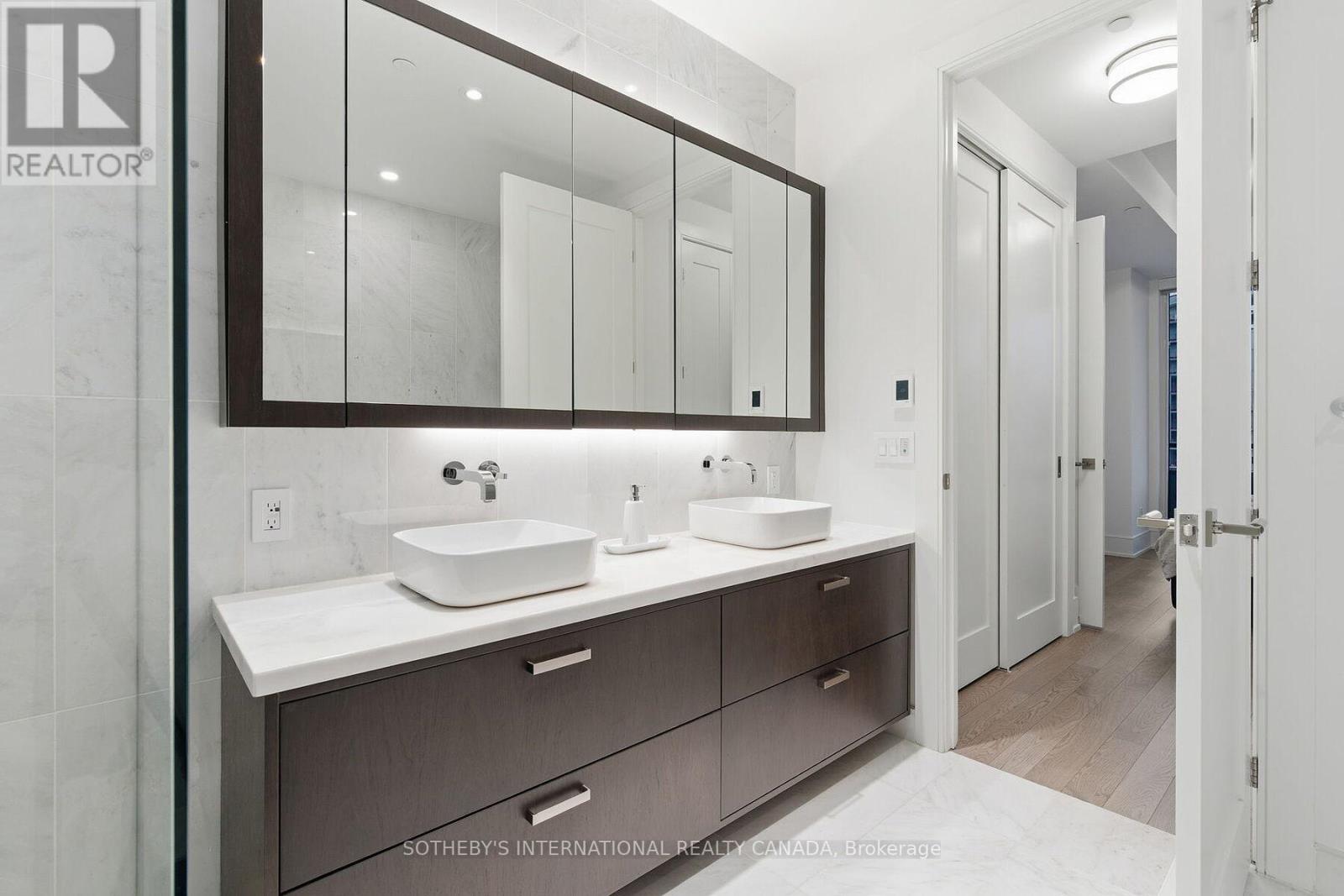 702 - 455 Wellington Street W, Toronto (Waterfront Communities), Ontario  M5V 0V8 - Photo 23 - C12870492