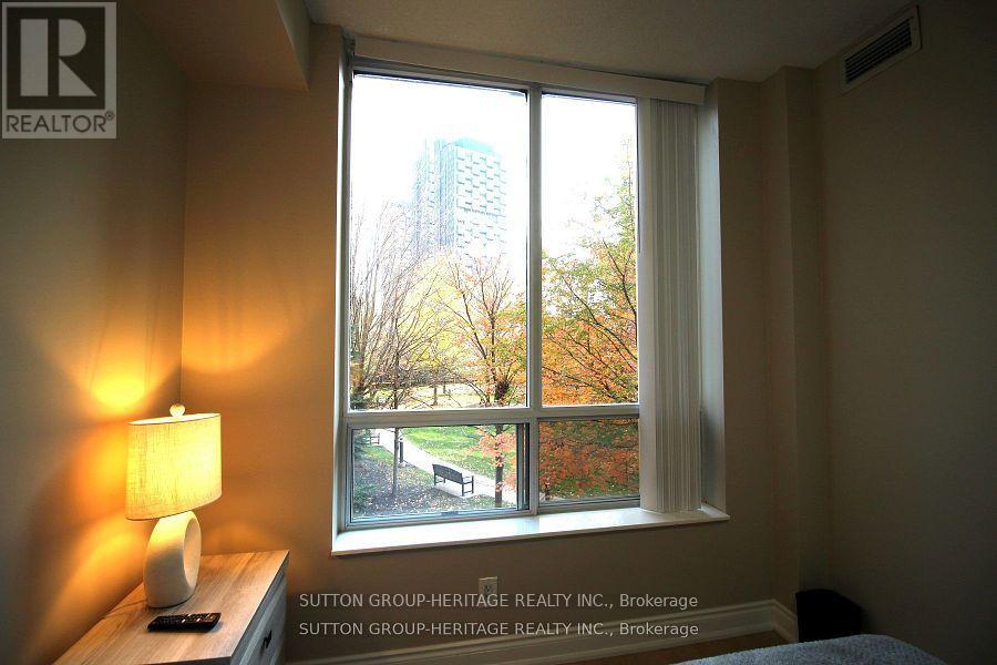 211 - 1105 Leslie Street, Toronto (Banbury-Don Mills), Ontario  M3C 4G9 - Photo 16 - C12870518