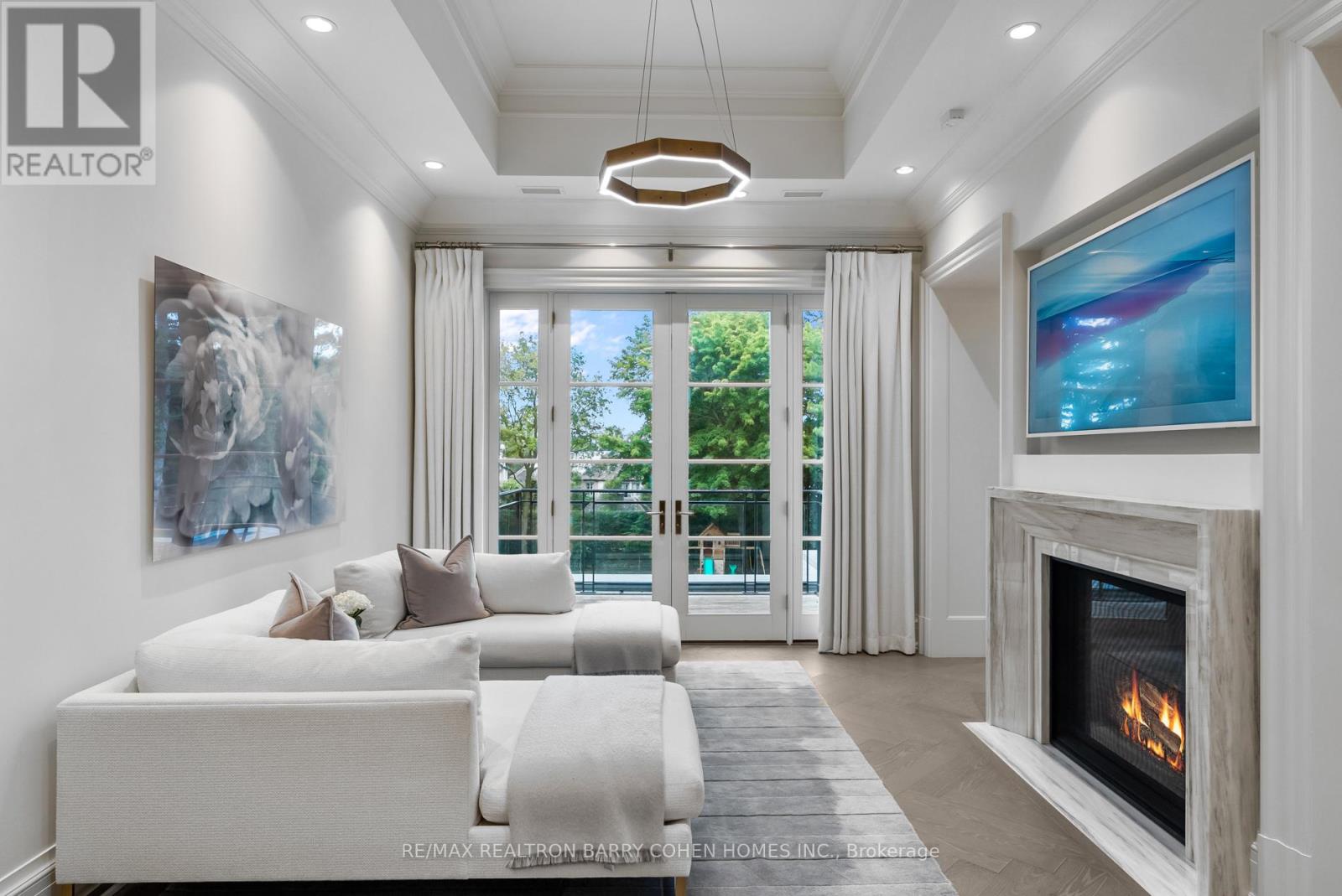 19 Country Lane, Toronto, Ontario  M2L 1E1 - Photo 22 - C12870578