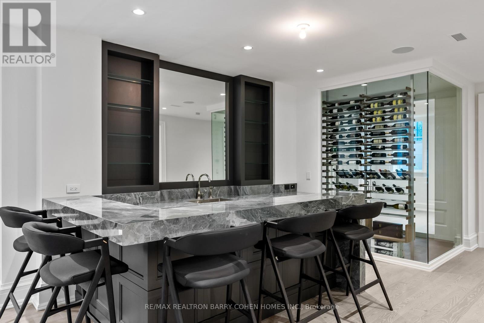 19 Country Lane, Toronto, Ontario  M2L 1E1 - Photo 37 - C12870578