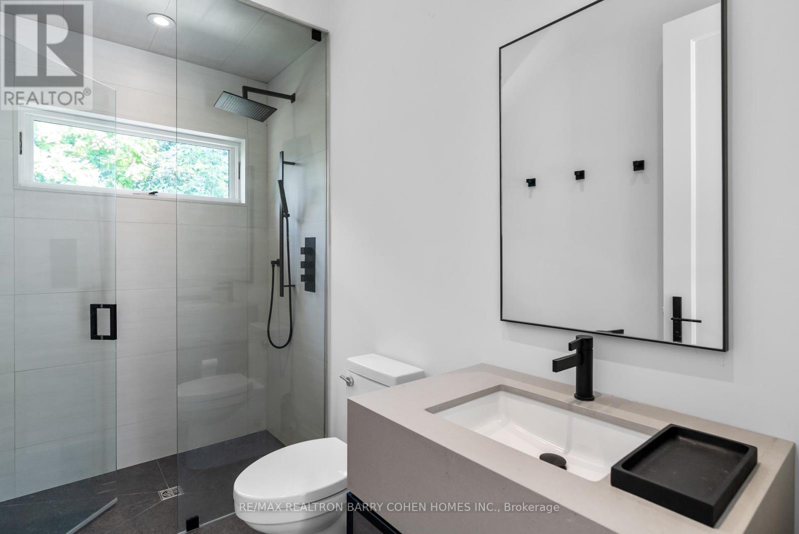 19 Country Lane, Toronto, Ontario  M2L 1E1 - Photo 45 - C12870578