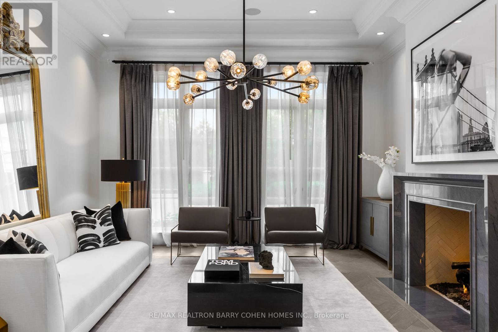 19 Country Lane, Toronto, Ontario  M2L 1E1 - Photo 6 - C12870578