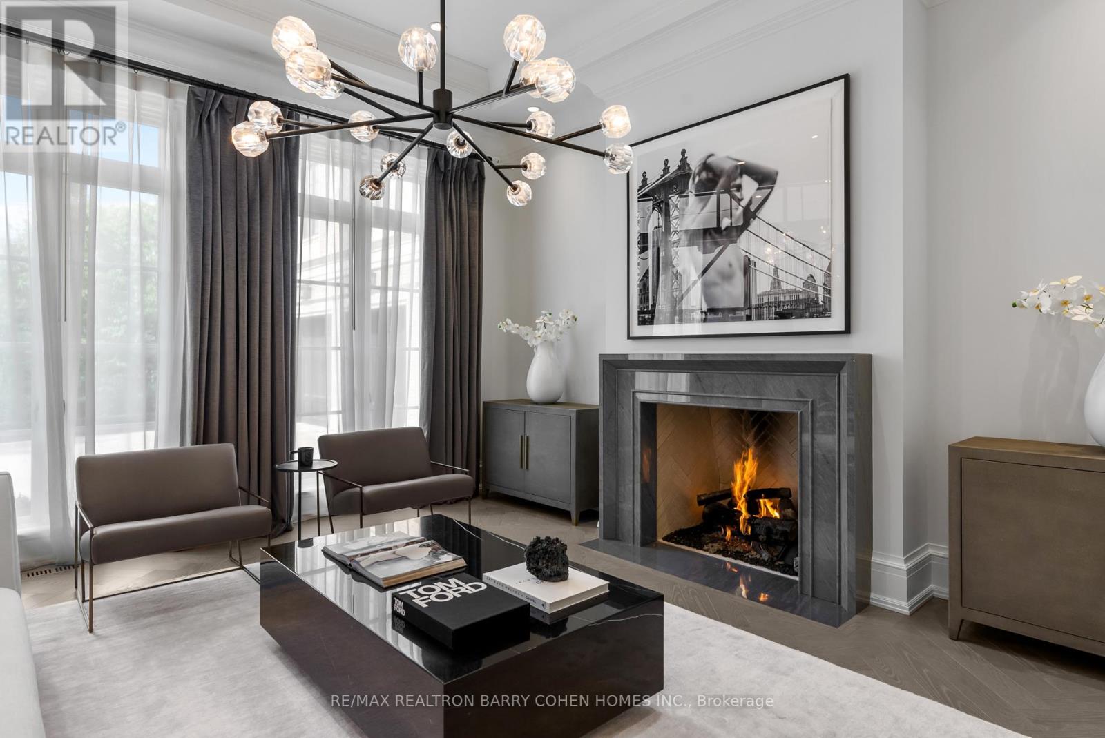 19 Country Lane, Toronto, Ontario  M2L 1E1 - Photo 7 - C12870578