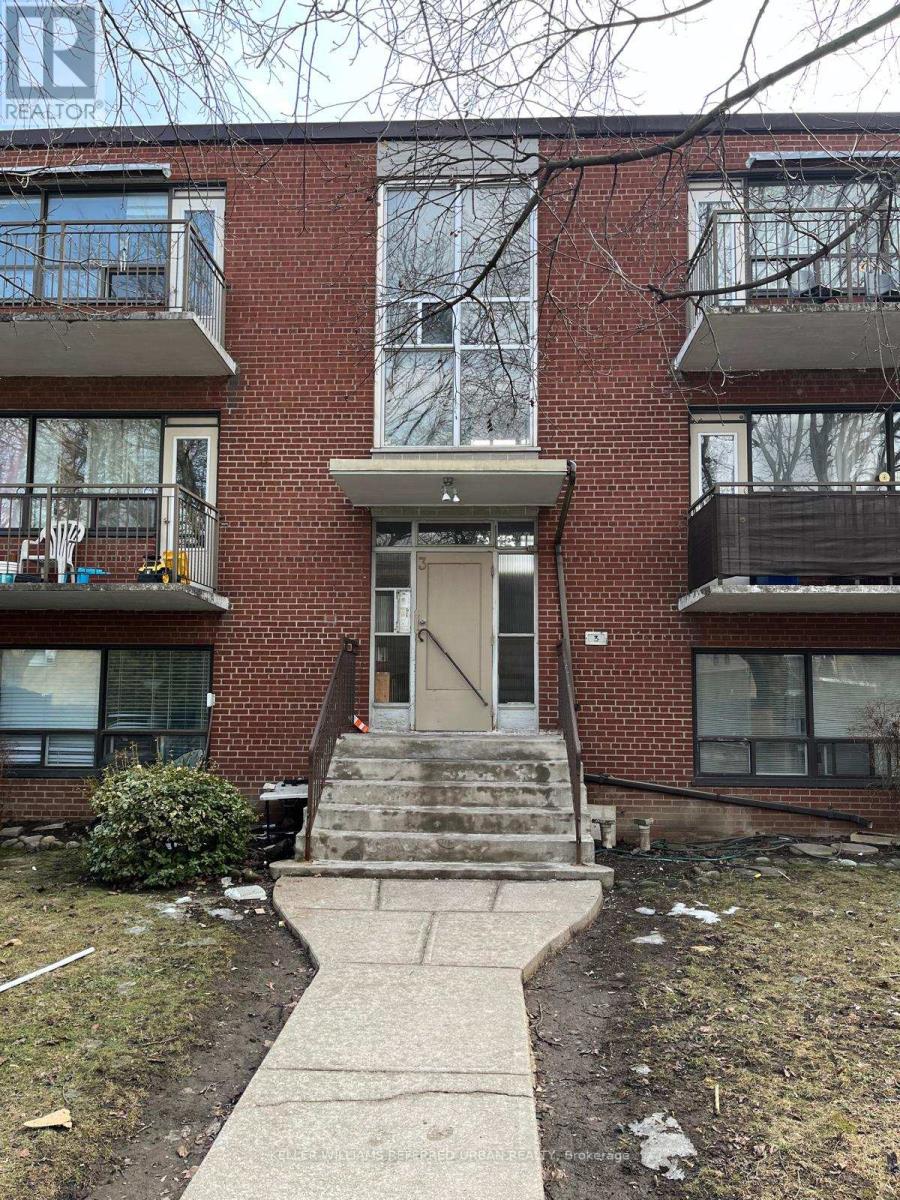 5 - 3 MEADOWBROOK ROAD, Toronto, Ontario