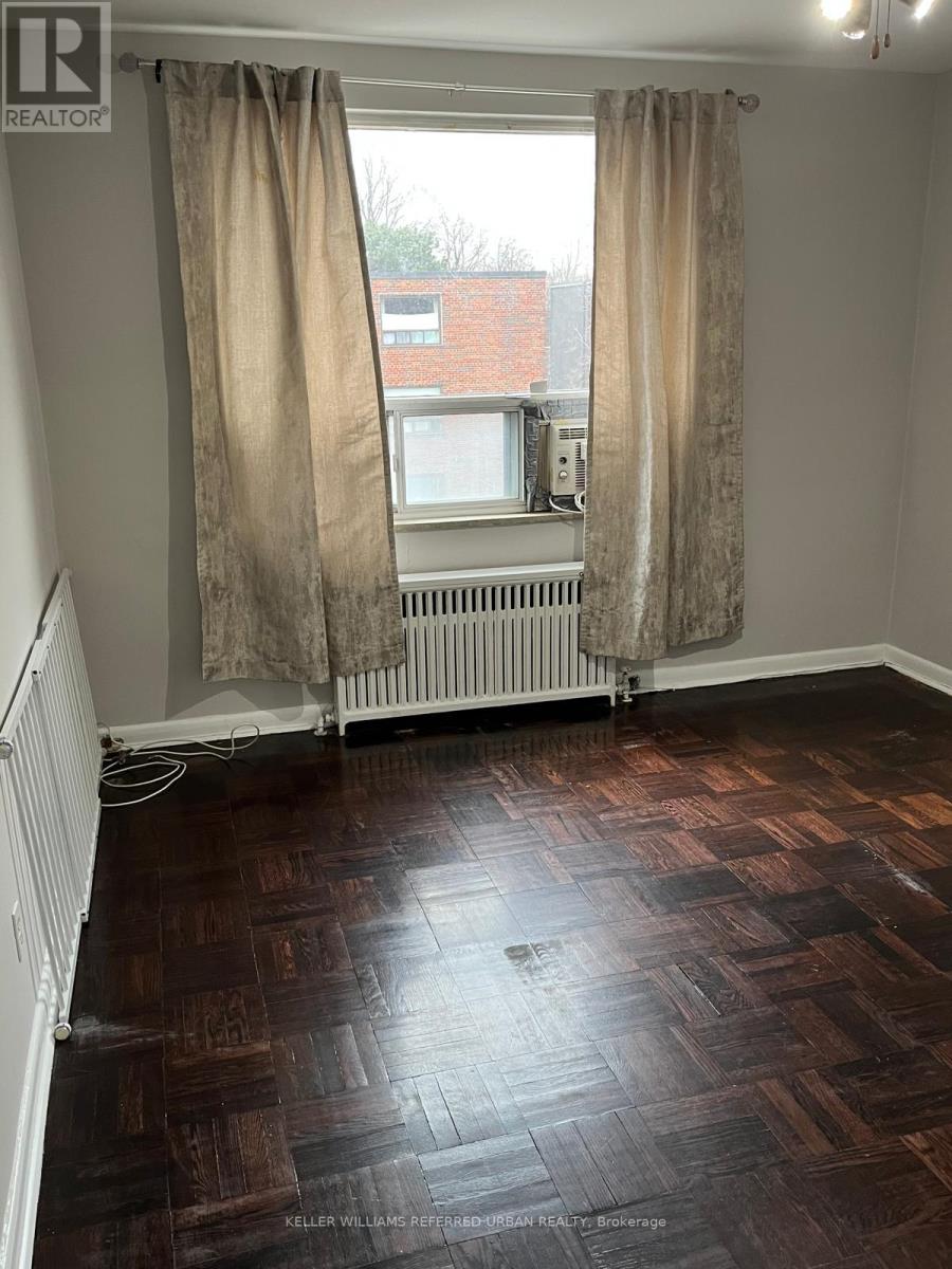 5 - 3 Meadowbrook Road, Toronto (Englemount-Lawrence), Ontario  M6B 2S3 - Photo 12 - C12870606