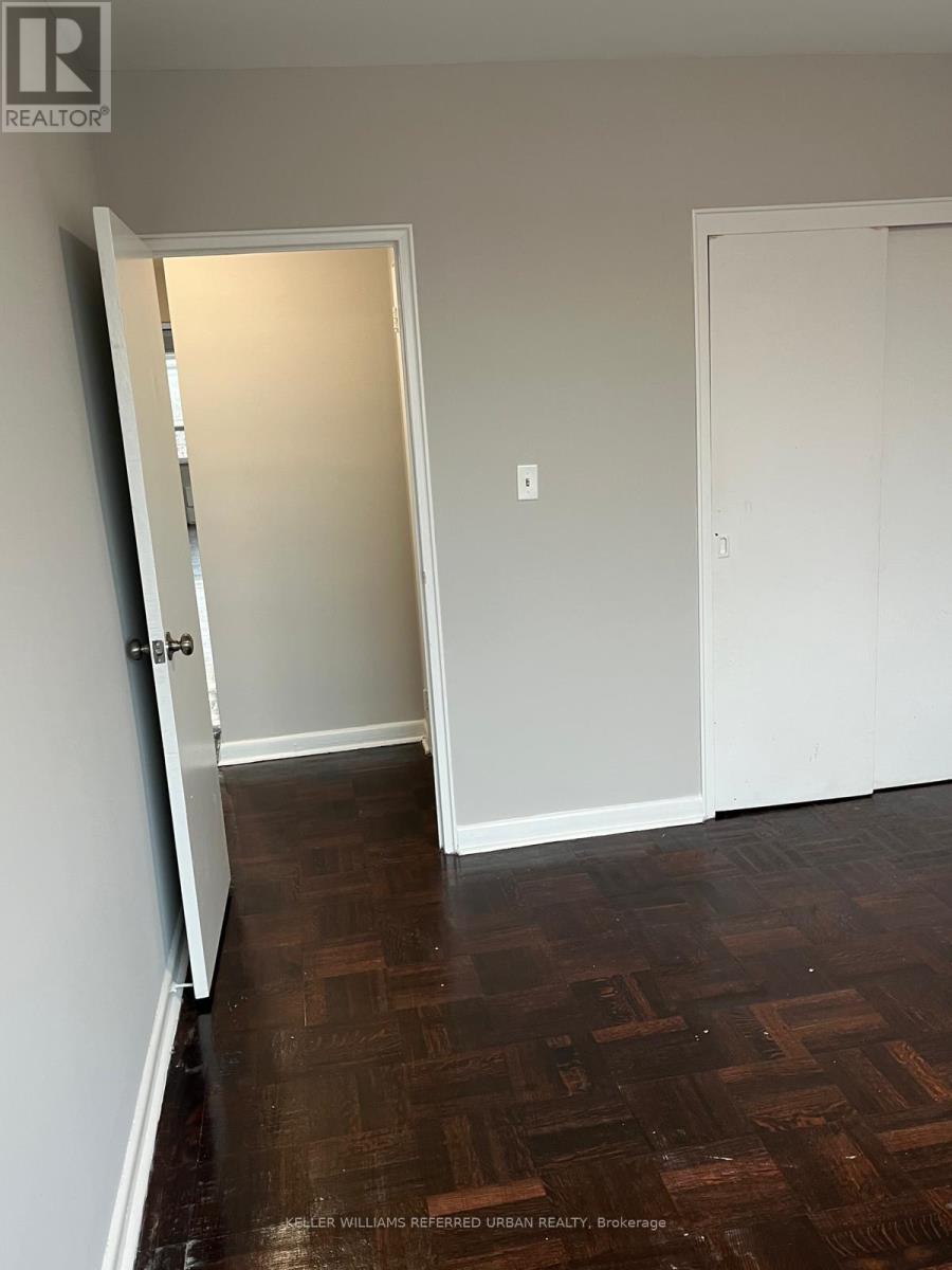 5 - 3 Meadowbrook Road, Toronto (Englemount-Lawrence), Ontario  M6B 2S3 - Photo 22 - C12870606