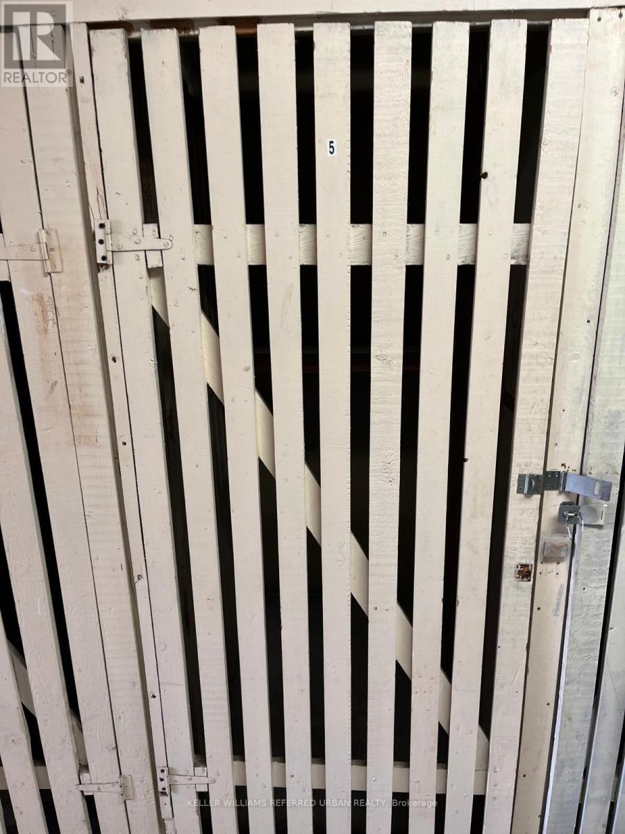 5 - 3 Meadowbrook Road, Toronto (Englemount-Lawrence), Ontario  M6B 2S3 - Photo 32 - C12870606