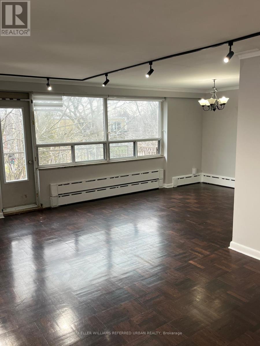 5 - 3 Meadowbrook Road, Toronto (Englemount-Lawrence), Ontario  M6B 2S3 - Photo 6 - C12870606