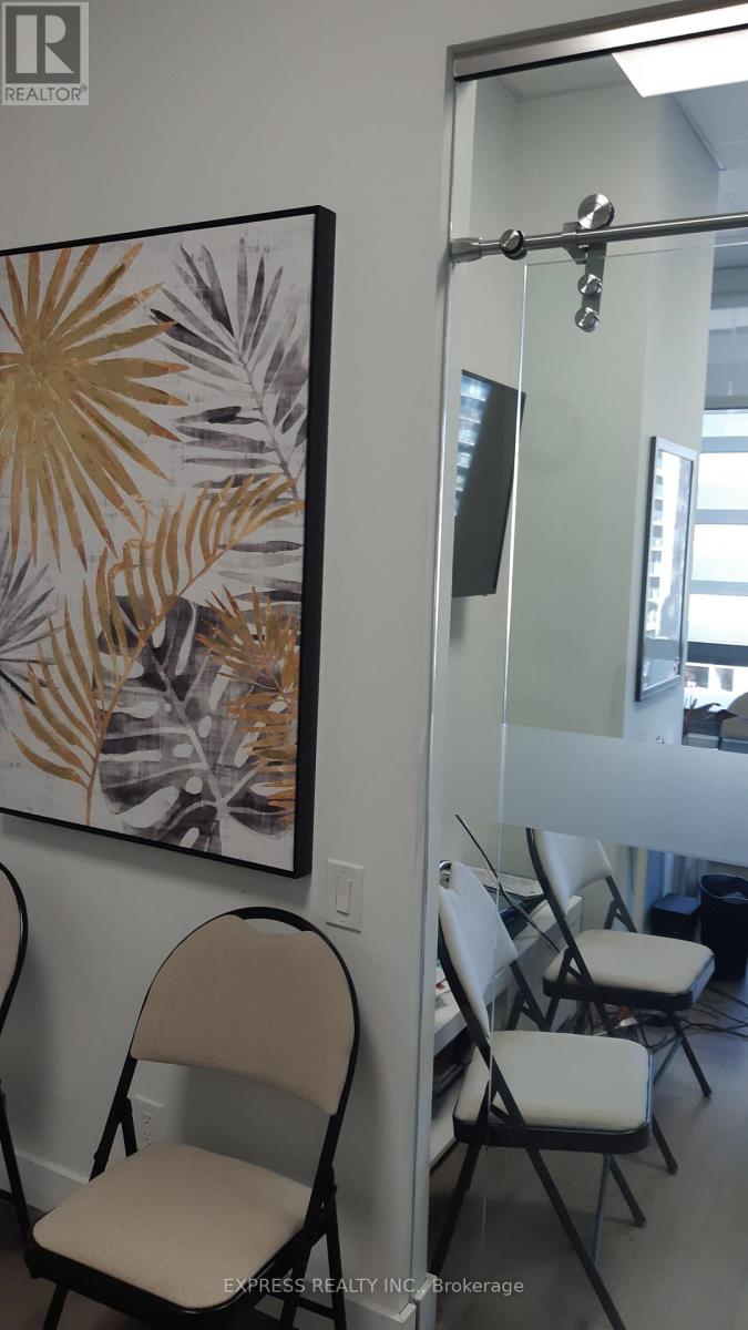 1002 - 4789 Yonge Street, Toronto (Willowdale East), Ontario  M2N 0G3 - Photo 12 - C12870634