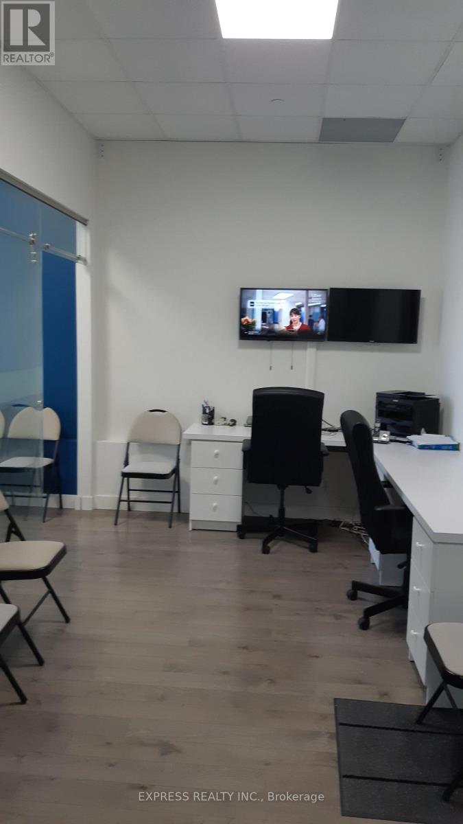 1002 - 4789 Yonge Street, Toronto (Willowdale East), Ontario  M2N 0G3 - Photo 8 - C12870634