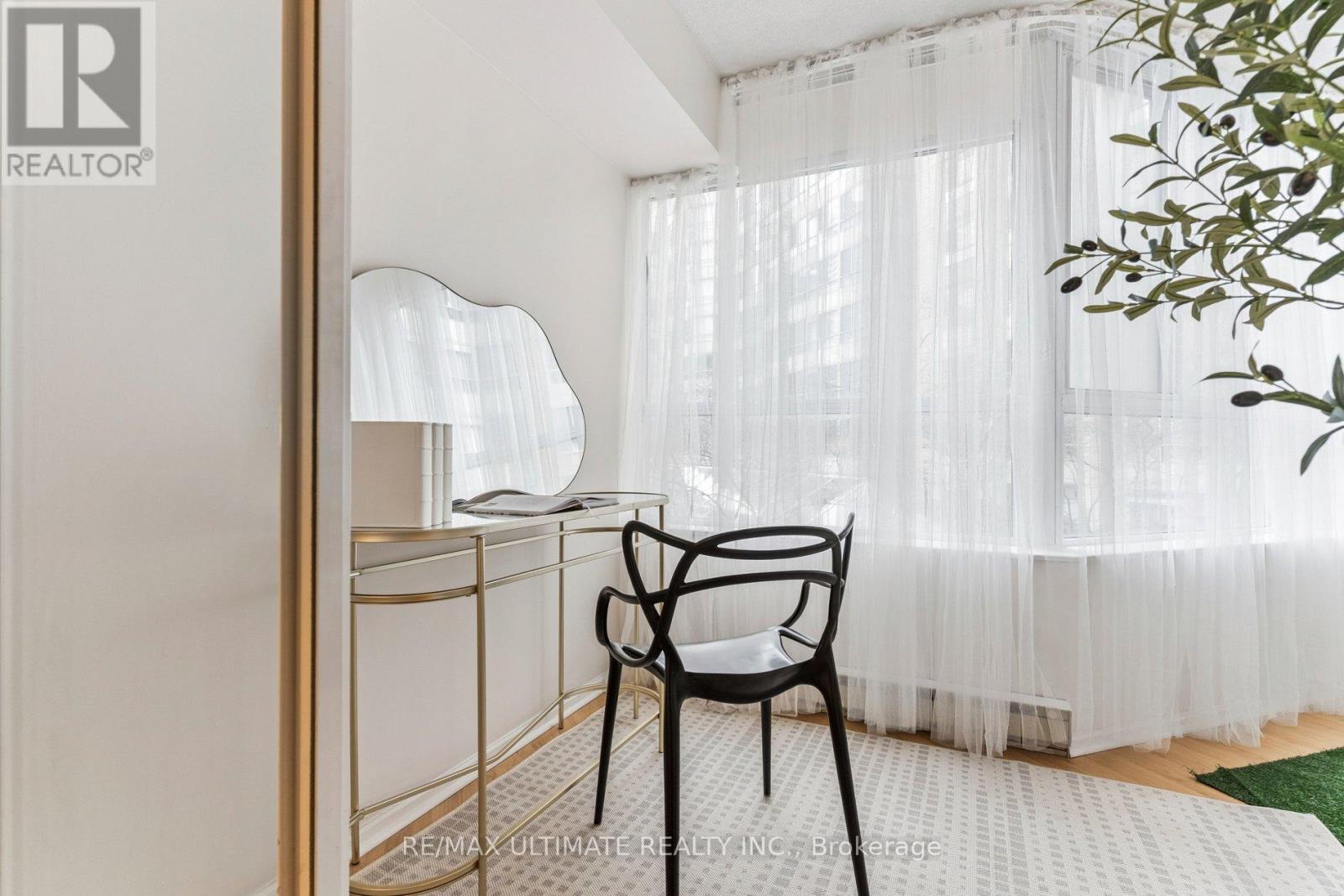 403 - 717 Bay Street, Toronto (Bay Street Corridor), Ontario  M5G 2J9 - Photo 10 - C12870662