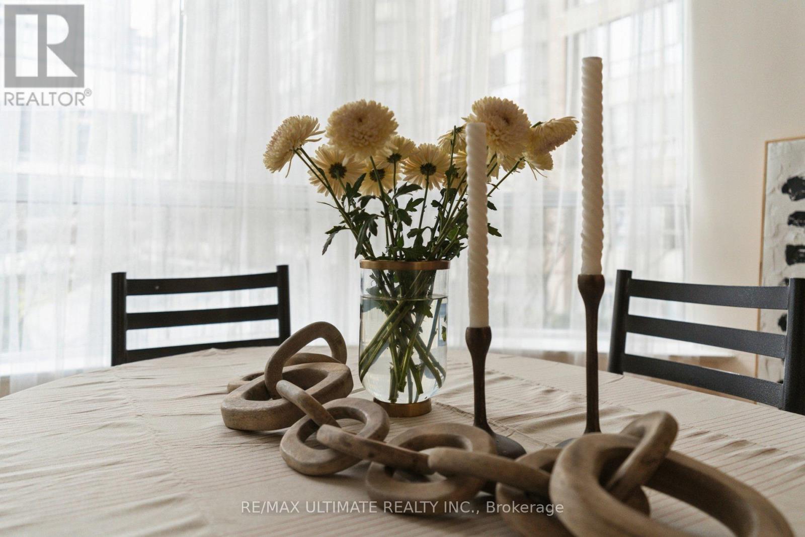 403 - 717 Bay Street, Toronto (Bay Street Corridor), Ontario  M5G 2J9 - Photo 7 - C12870662