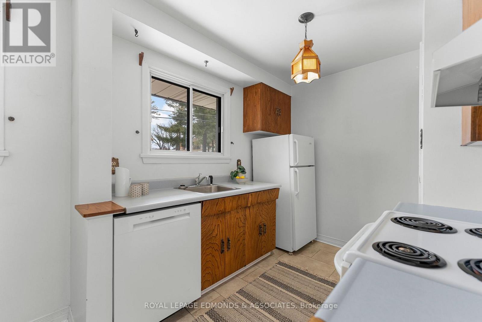 90 Deacon Street, Pembroke, Ontario  K8A 2J4 - Photo 14 - X12870448