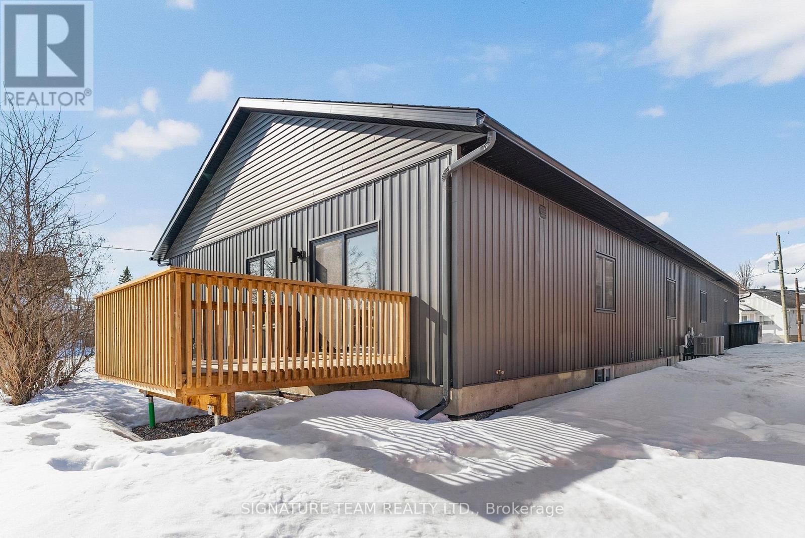 12 Simpson Street, Whitewater Region, Ontario  K0J 1K0 - Photo 34 - X12870592