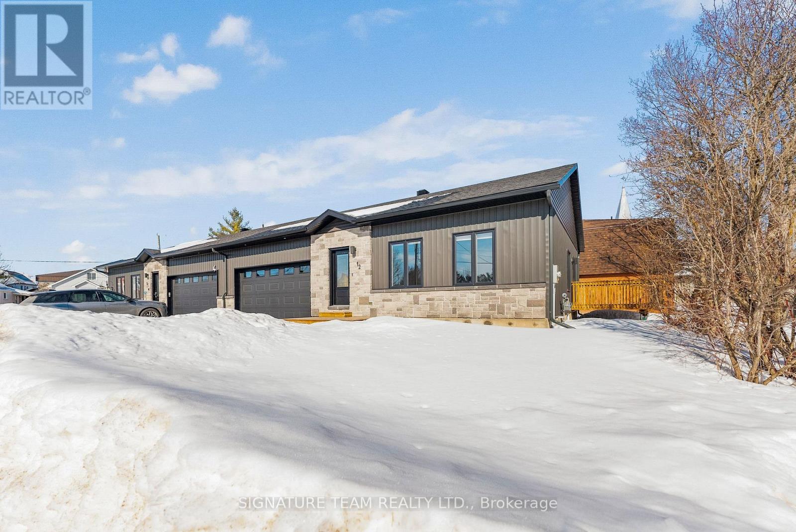 12 Simpson Street, Whitewater Region, Ontario  K0J 1K0 - Photo 36 - X12870592