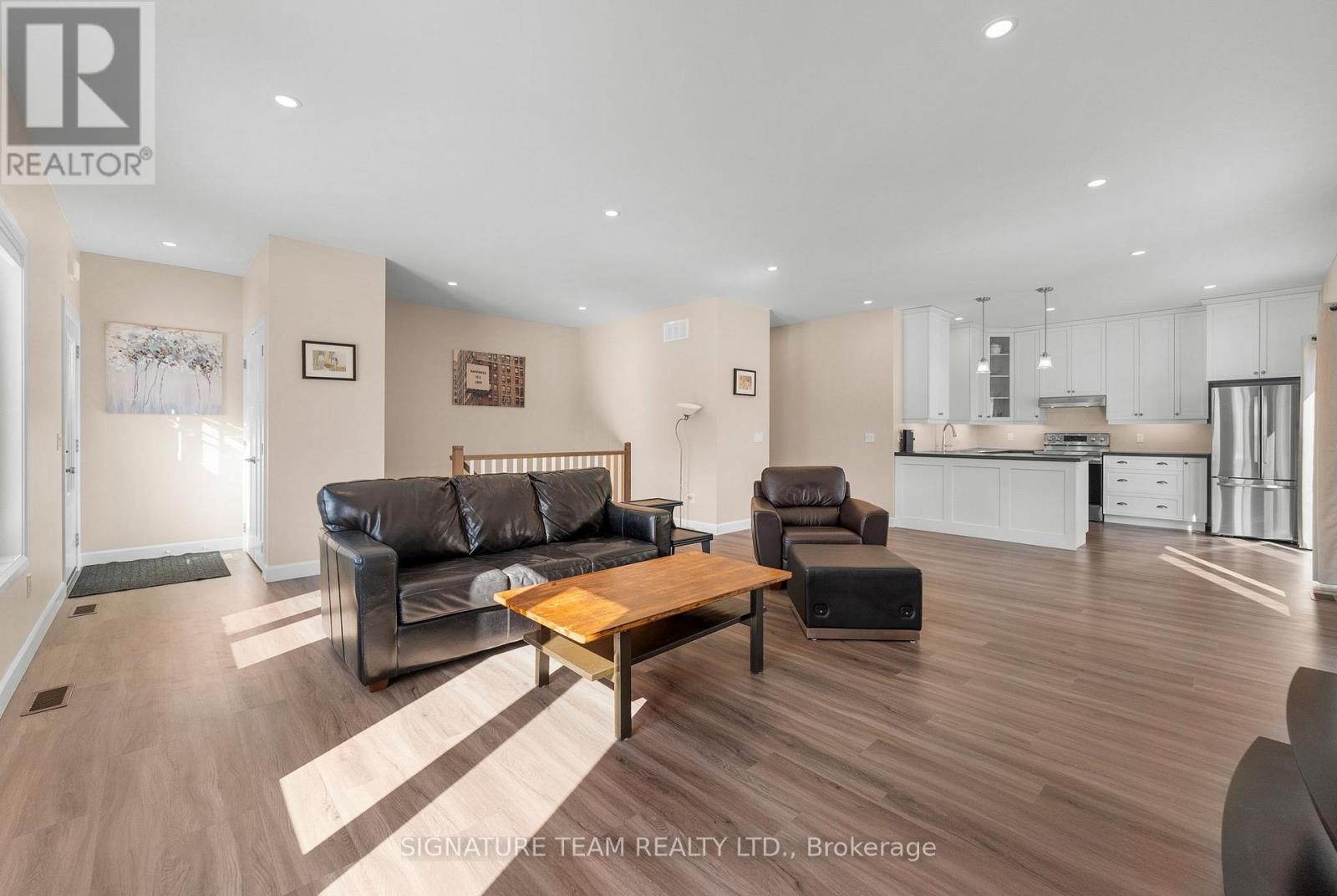 12 Simpson Street, Whitewater Region, Ontario  K0J 1K0 - Photo 8 - X12870592