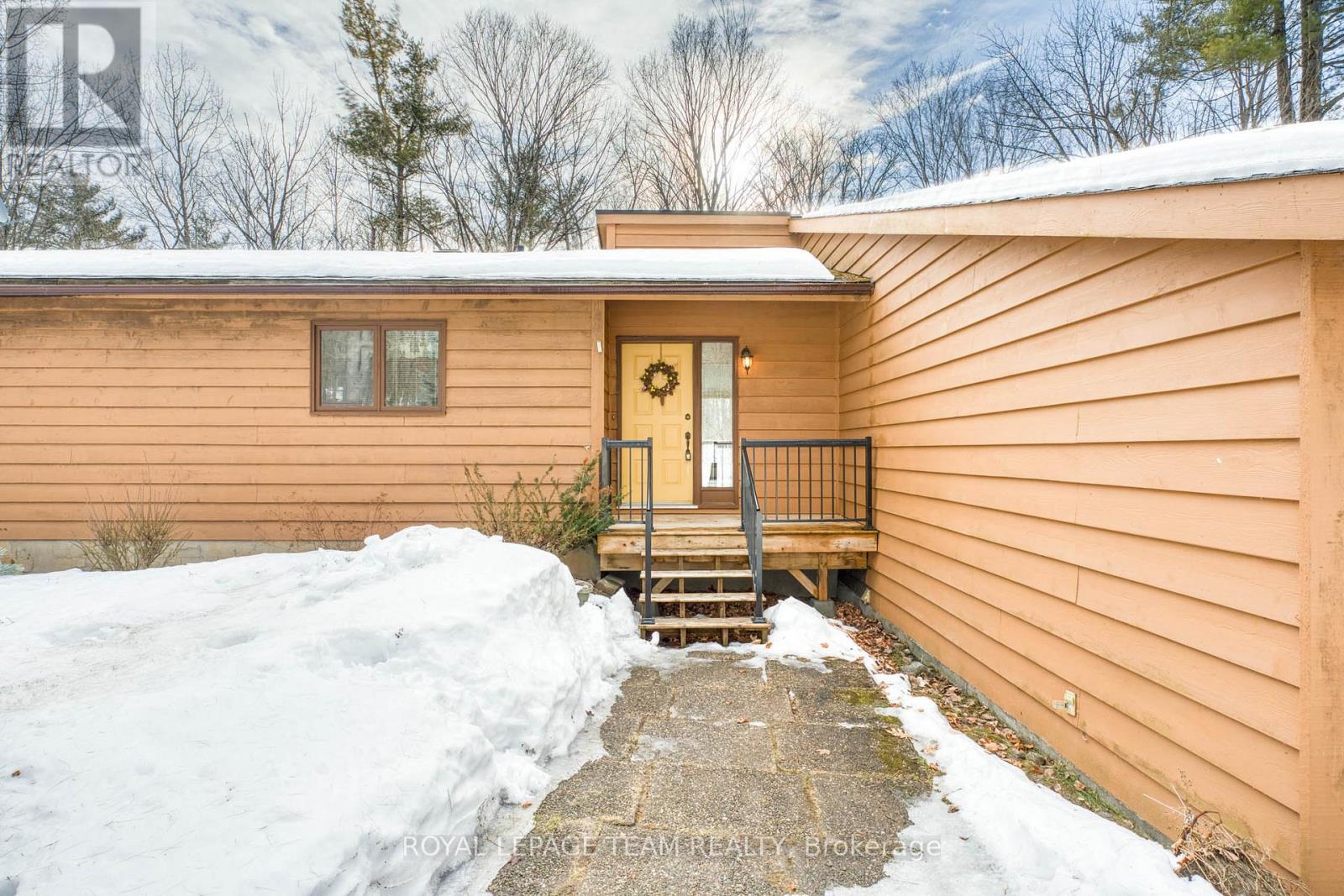 1814 Old Perth Road, Mississippi Mills, Ontario  K0A 1A0 - Photo 2 - X12870386