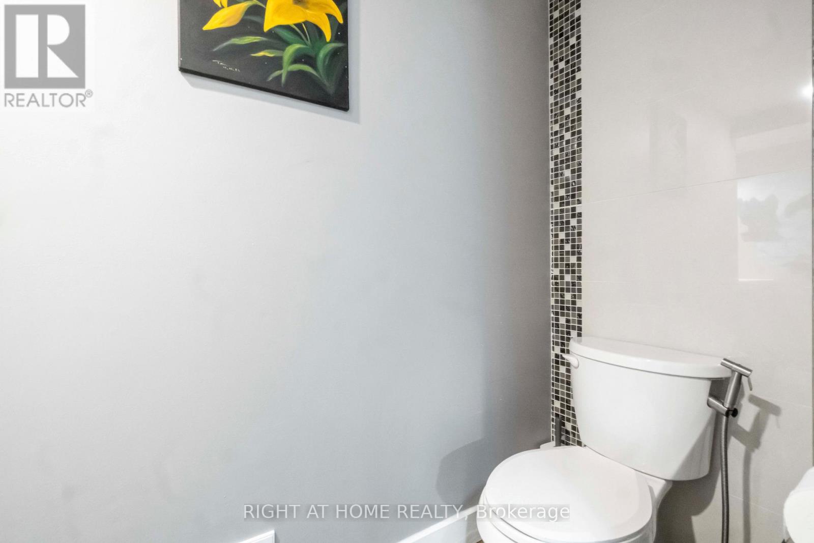 3 - 21 Midland Crescent, Ottawa, Ontario  K2H 8P6 - Photo 24 - X12870480