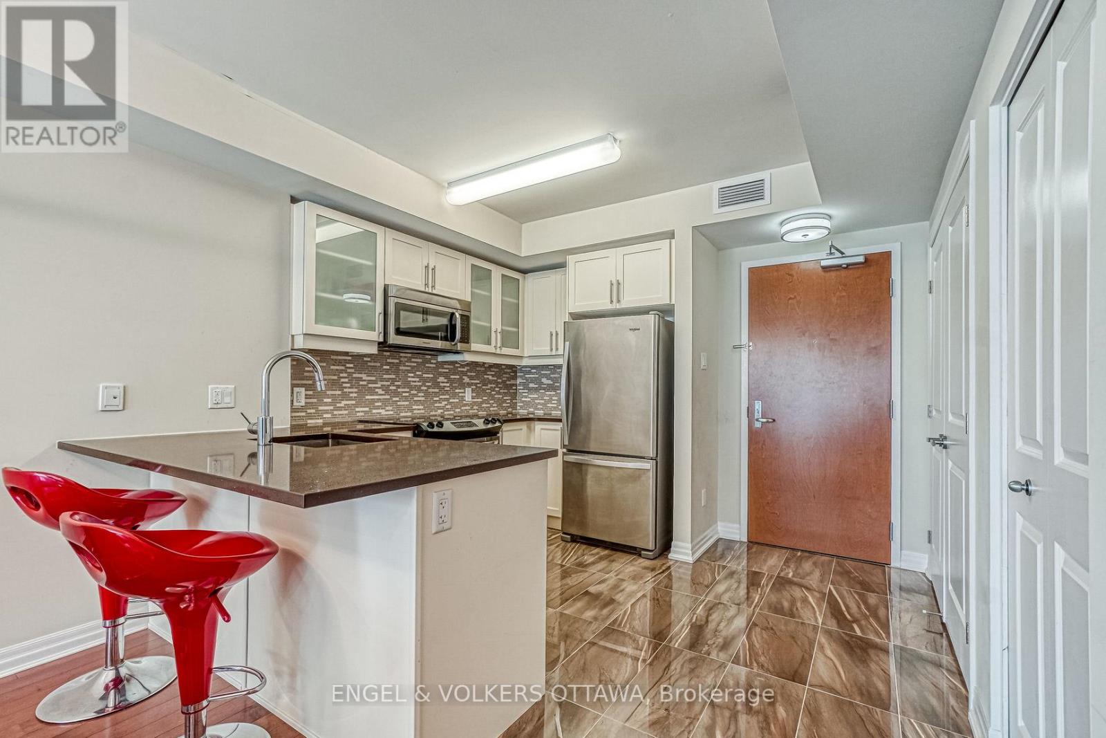 804 - 195 Besserer Street, Ottawa, Ontario  K1N 0B6 - Photo 6 - X12870558