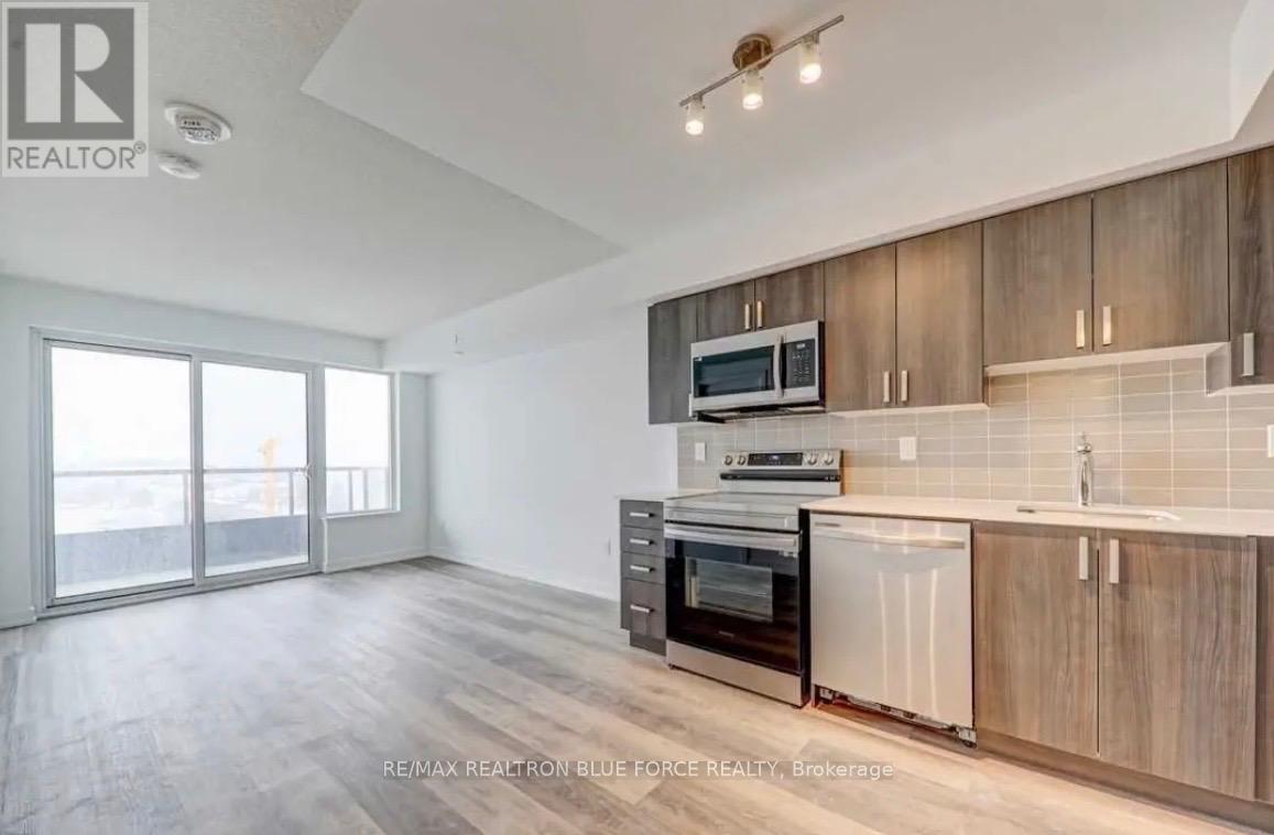 810 - 1480 Bayly Street, Pickering (Bay Ridges), Ontario  L1W 0C2 - Photo 2 - E12870362