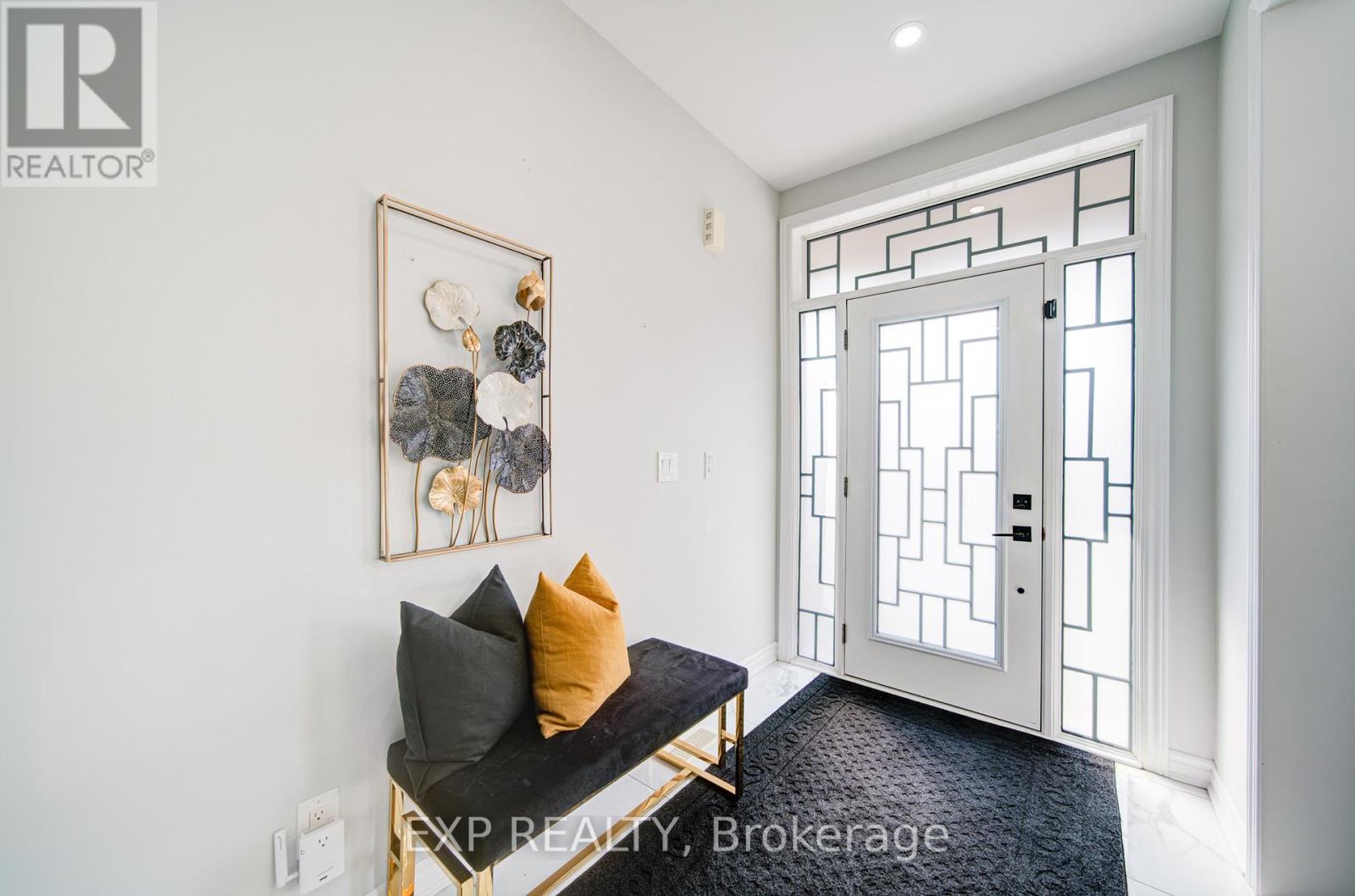 41 Bremner Street, Whitby (Rolling Acres), Ontario  L1R 0P8 - Photo 2 - E12870624