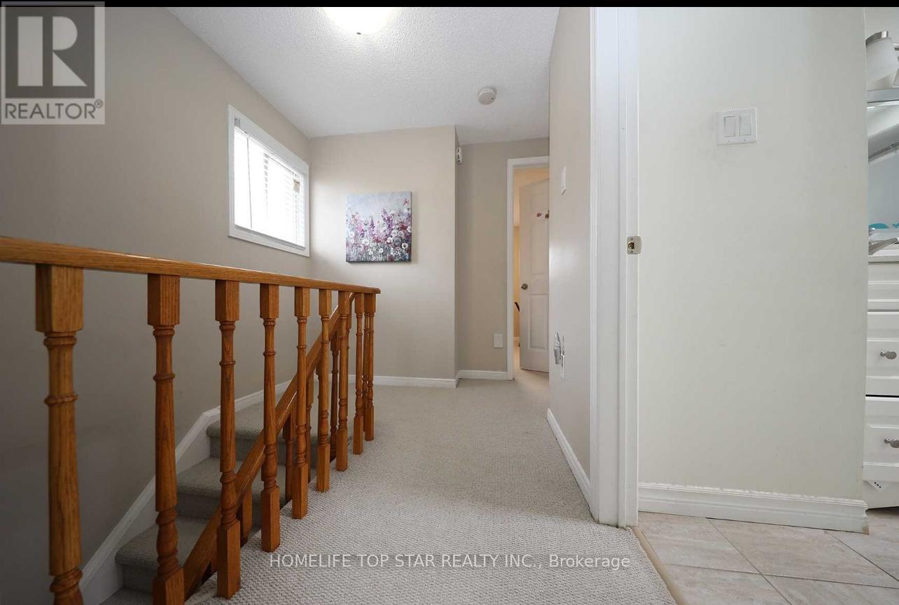 32 Millington Crescent, Ajax, Ontario  L1T 1R3 - Photo 3 - E12870672