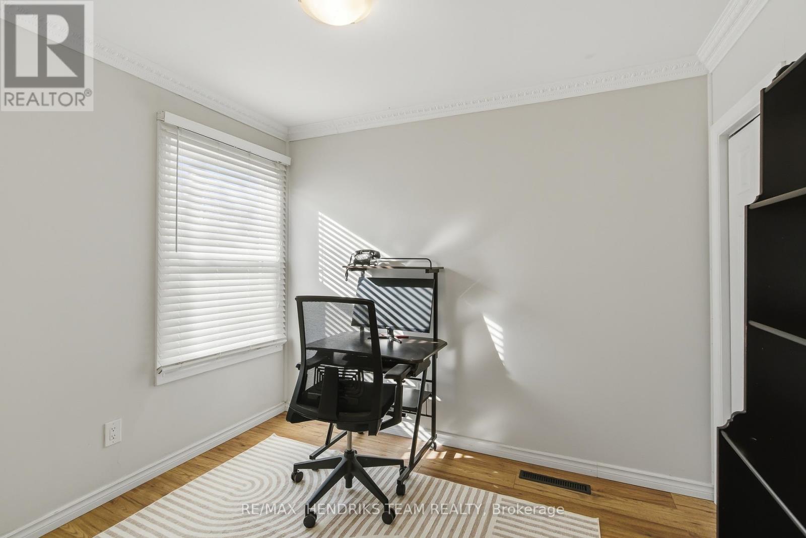 7 Elmwood Avenue, St. Catharines (E. Chester), Ontario  L2R 2T5 - Photo 13 - X12870388