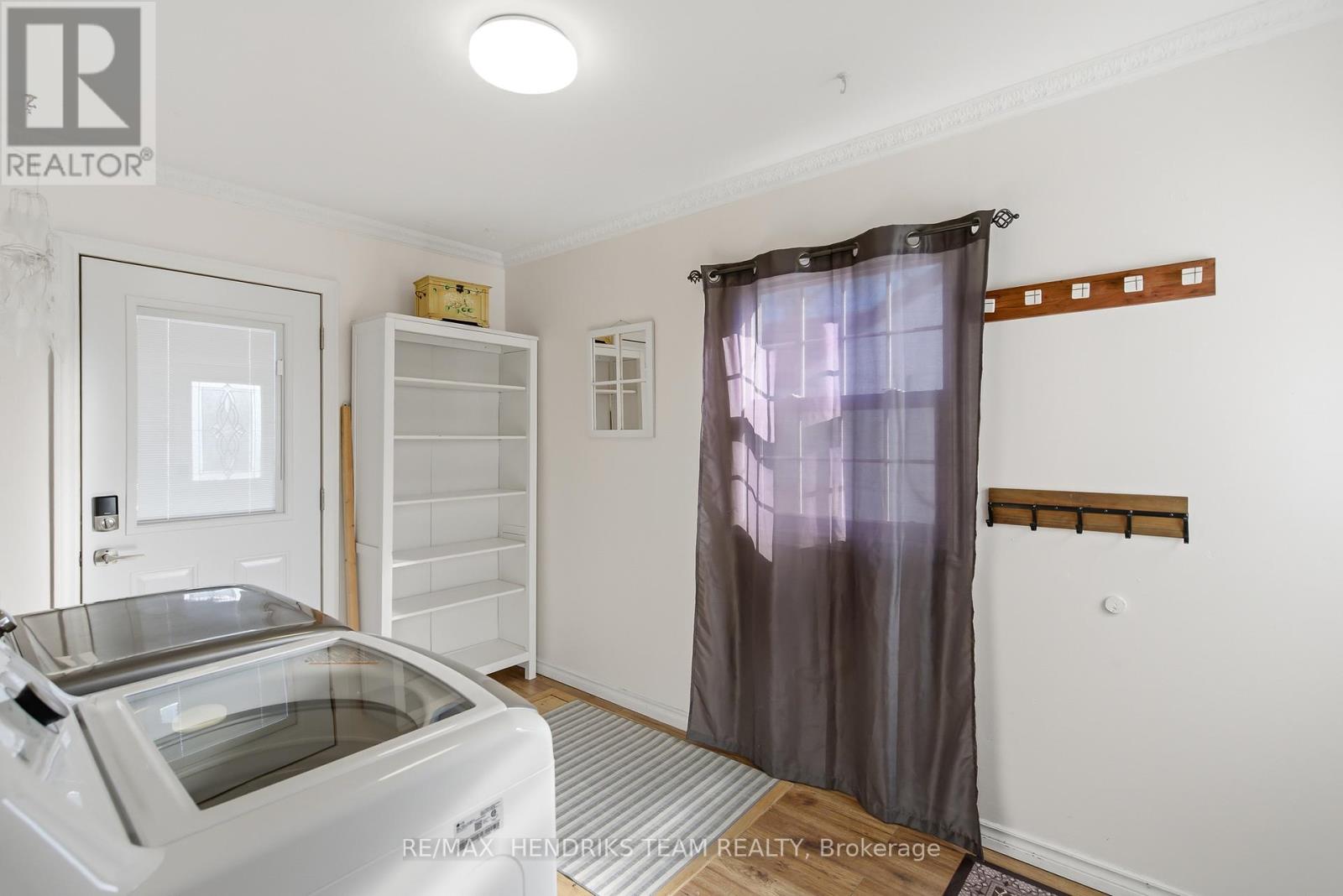 7 Elmwood Avenue, St. Catharines (E. Chester), Ontario  L2R 2T5 - Photo 17 - X12870388