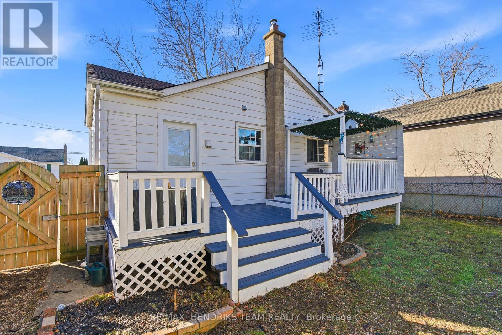 7 Elmwood Avenue, St. Catharines (E. Chester), Ontario  L2R 2T5 - Photo 18 - X12870388