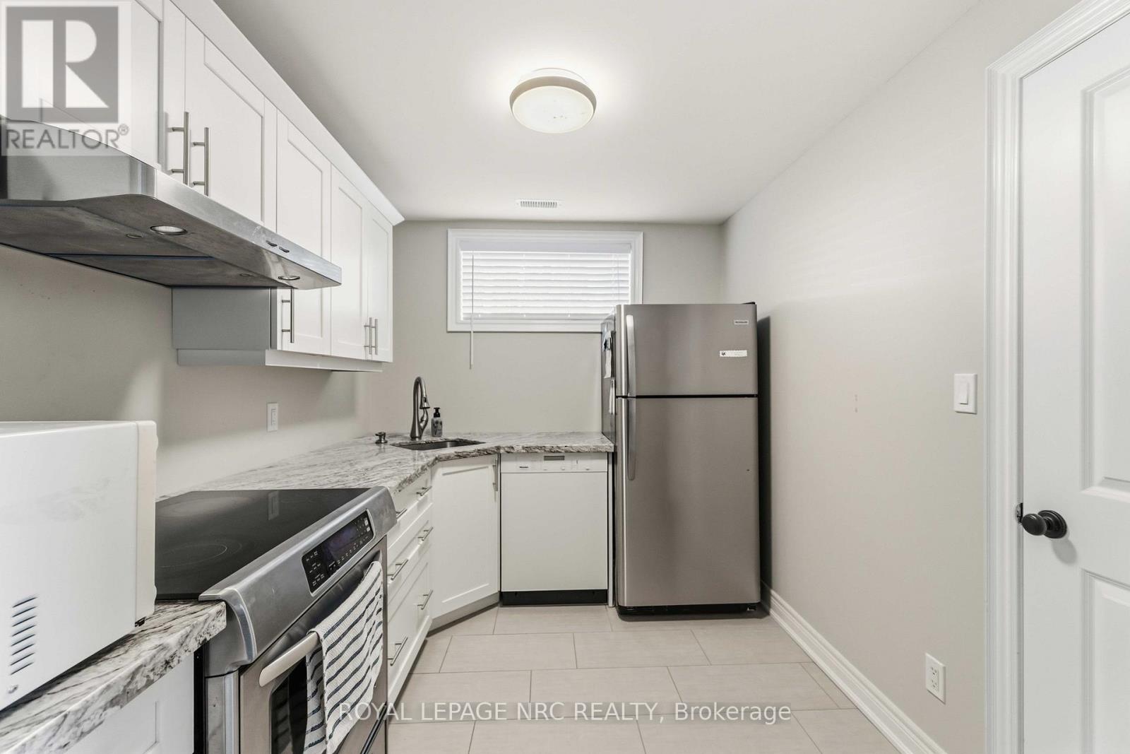 2773 Centre Street, Pelham, Ontario  L2R 6P7 - Photo 34 - X12870472