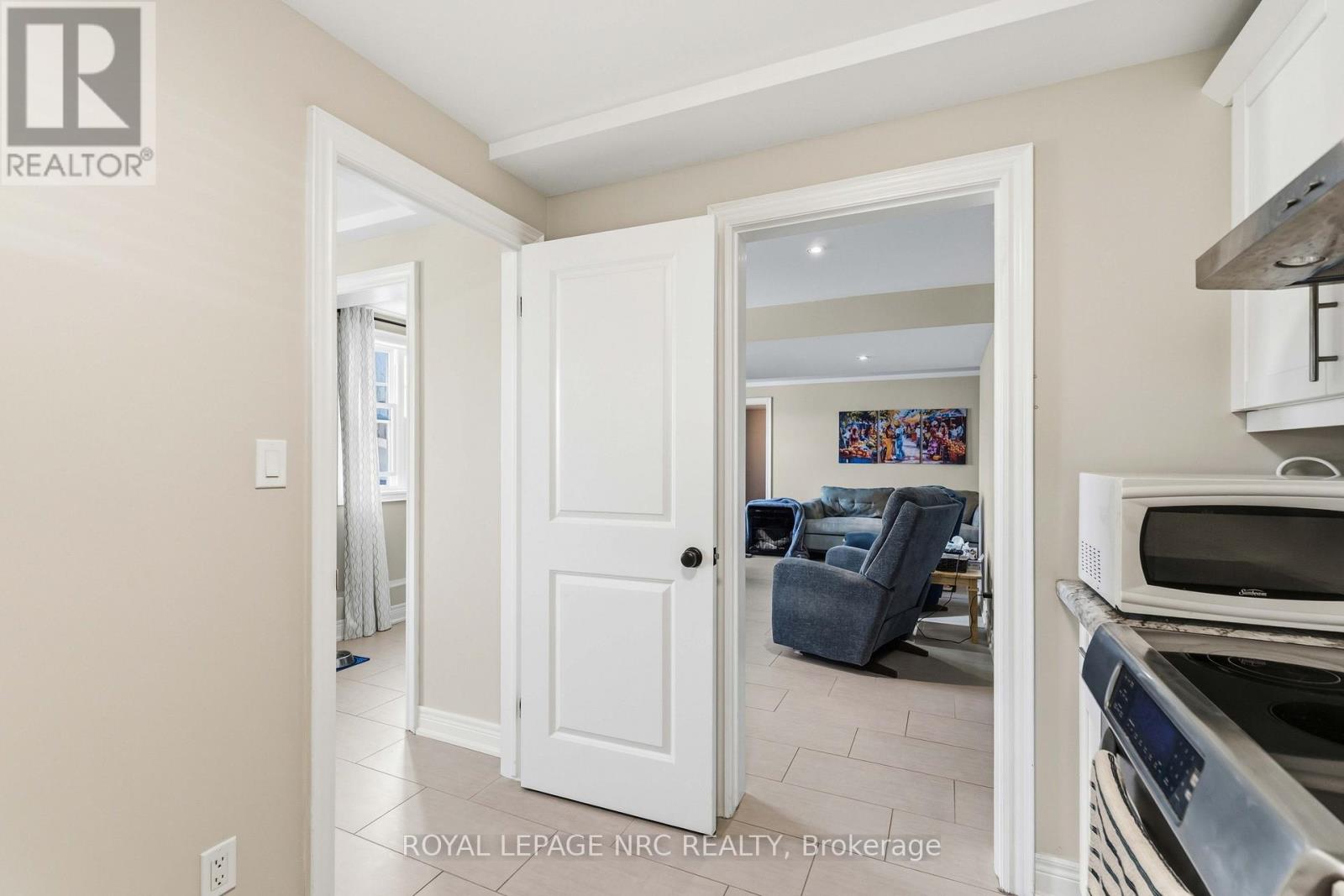 2773 Centre Street, Pelham, Ontario  L2R 6P7 - Photo 35 - X12870472