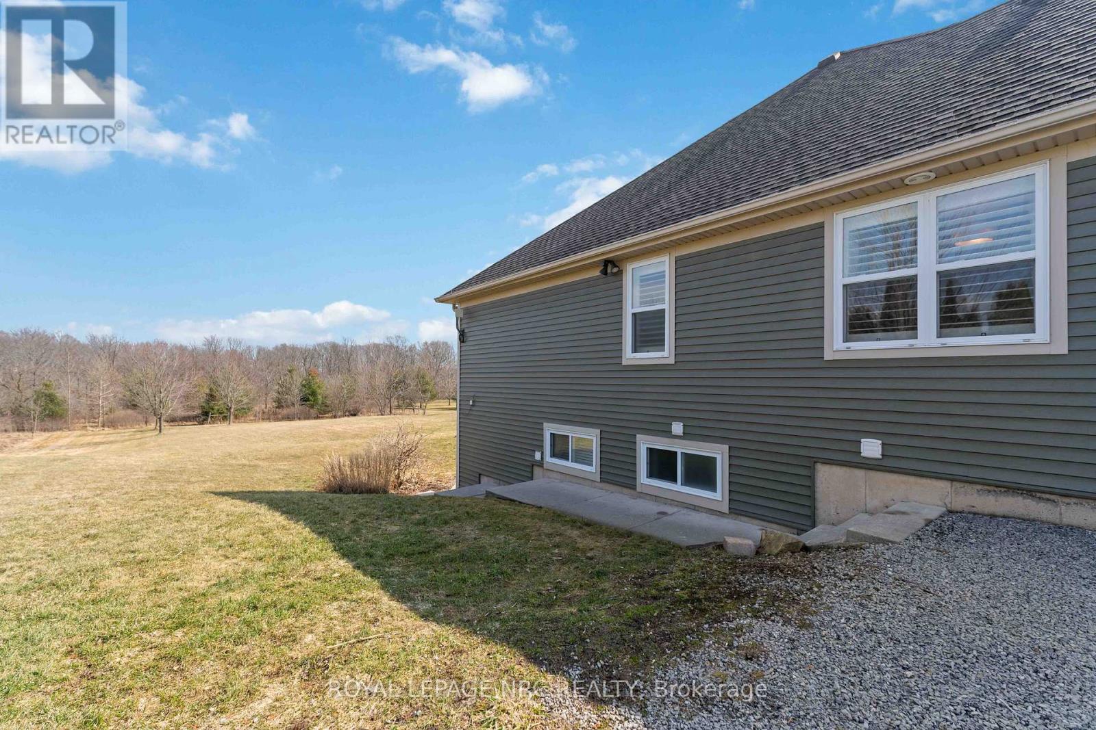 2773 Centre Street, Pelham, Ontario  L2R 6P7 - Photo 40 - X12870472